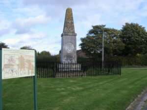 Hampden monument   geograph.org .uk   1011652 300x225 1