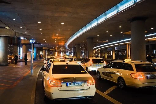 taxi 3960176  340